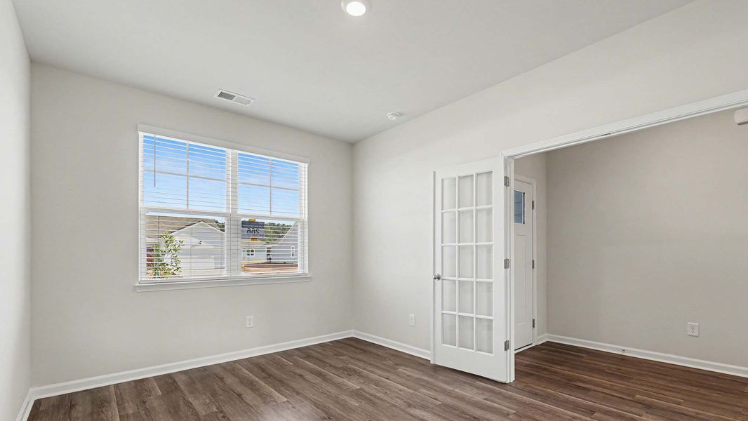 Spacious, unfurnished interior of a new home in Auberon Woods, Conway (Image 11).