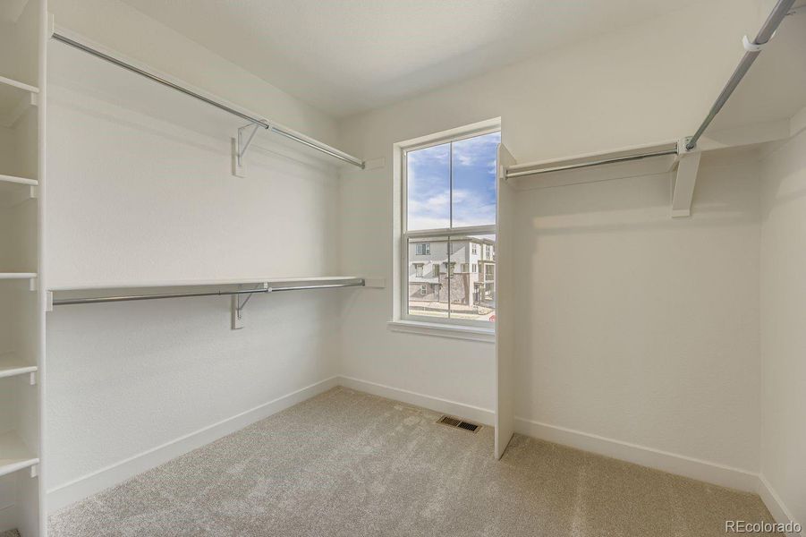 Spacious, unfurnished interior of a new home in Vermilion Creek: The Pioneer Collection, Centennial (Image 12).