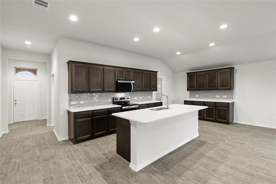 09. 3257 Mercer - Kitchen (2) 09. 3257 Mercer - Kitchen (2)