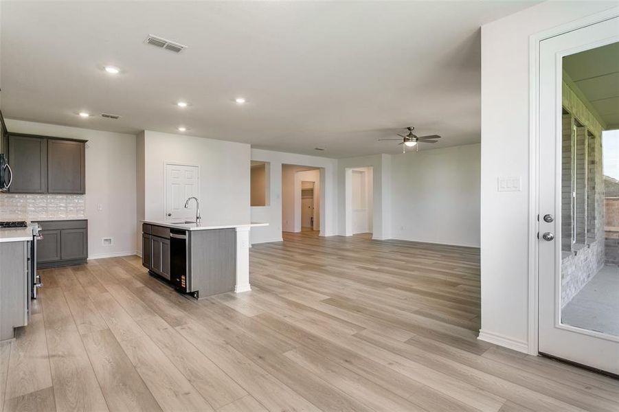 Spacious, unfurnished interior of a new home in The Preserve Estates, Justin (Image 15).