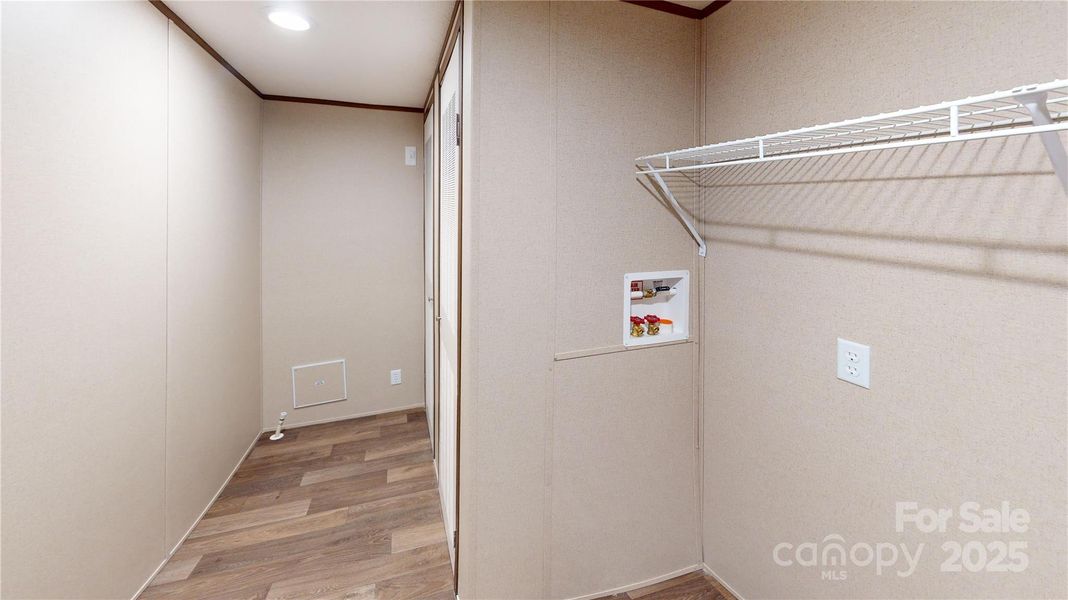 Image 28 of a home in .