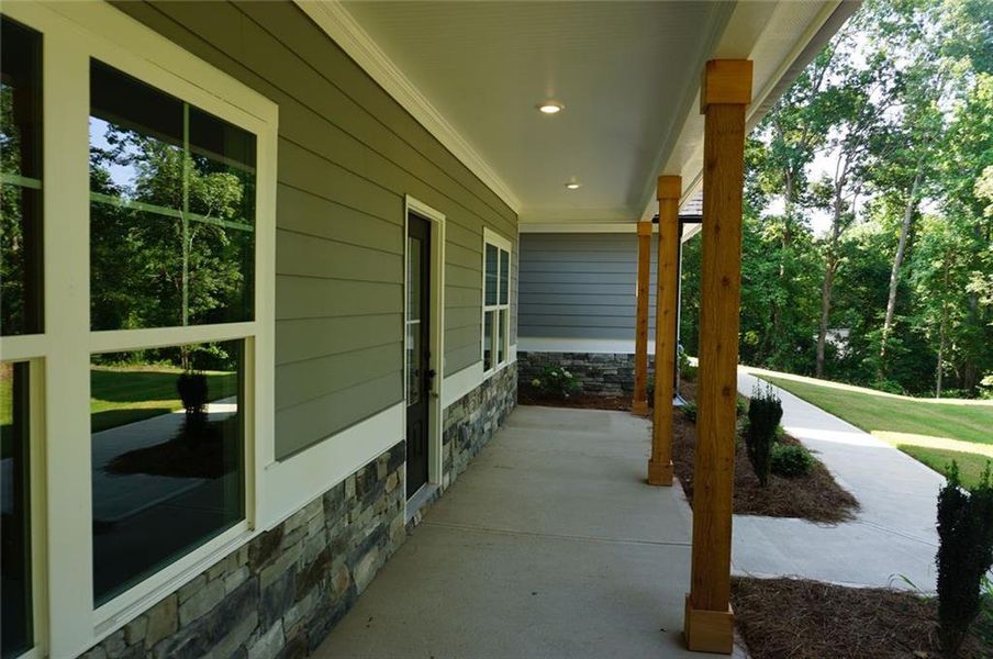 Exterior details and patio area of a home in , Dallas (Image 21).