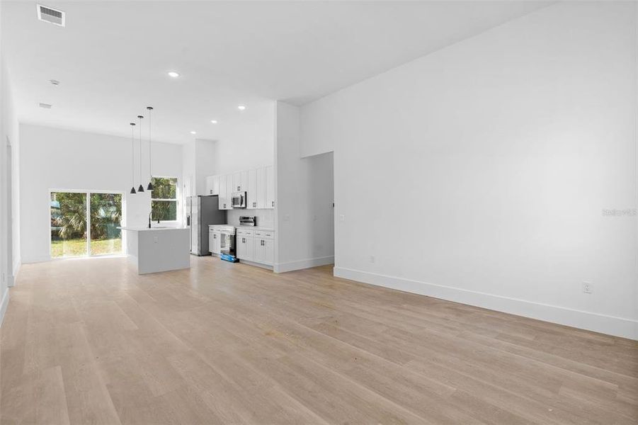 Spacious, unfurnished interior of a new home in , Port Charlotte (Image 8). Spacious, unfurnished interior of a new home in , Port Charlotte (Image 8).