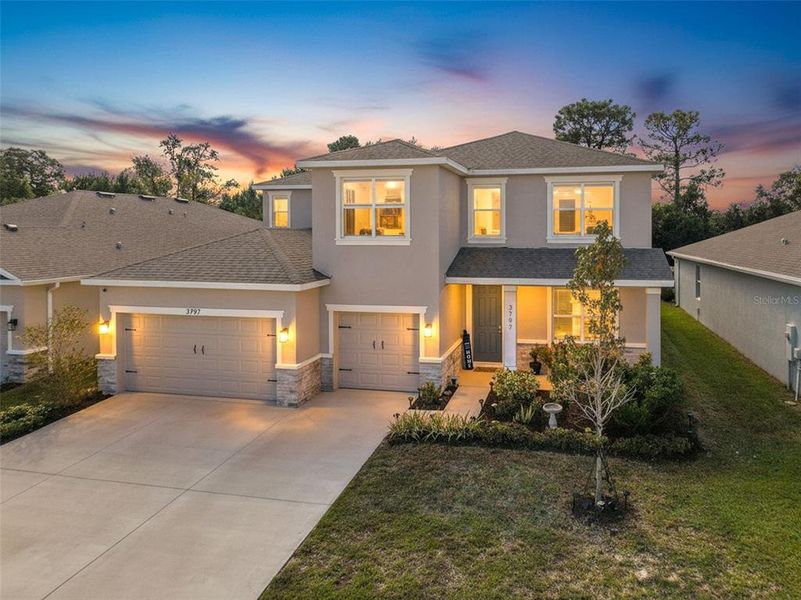 Exterior details and patio area of a home in Barrington at Sterling Hill, Spring Hill (Image 18).