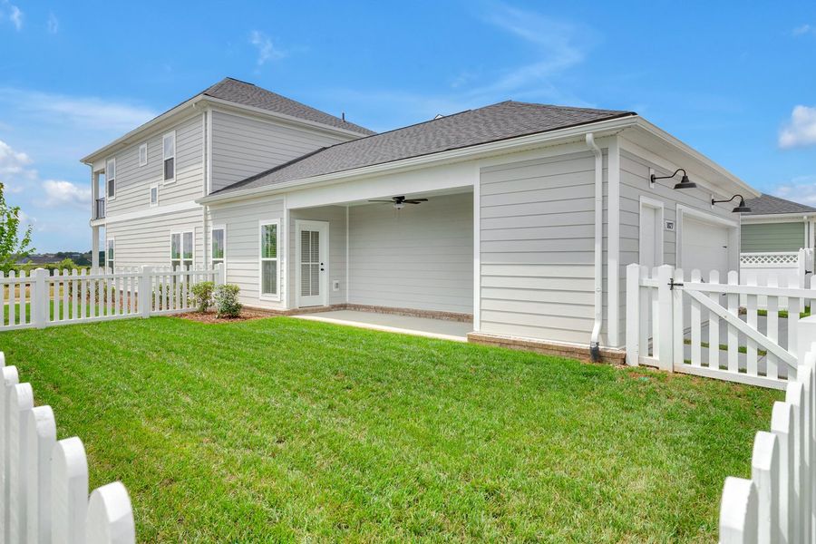 Representative exterior details of a home built from the Titusville II by Regent Homes in Marlon's Creek, Spring Hill (Image 23).