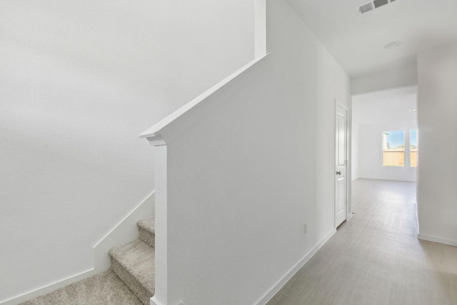 Spacious, unfurnished interior of a new home in Montgomery Bend, Montgomery (Image 18).