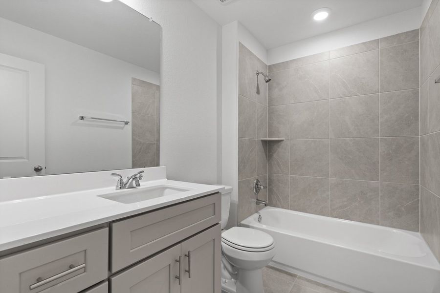 033_lb102585_86 033_lb102585_86