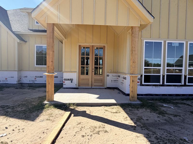 Front exterior of a new home in Oak Water Ranch, Granbury, TX, highlighting curb appeal (Image 7). Front exterior of a new home in Oak Water Ranch, Granbury, TX, highlighting curb appeal (Image 7).