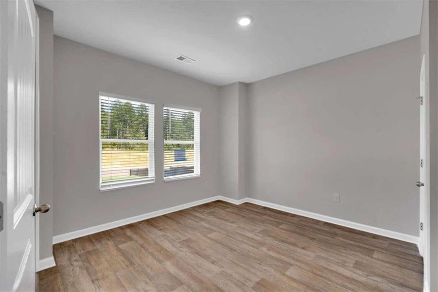Spacious, unfurnished interior of a new home in , Covington (Image 9).