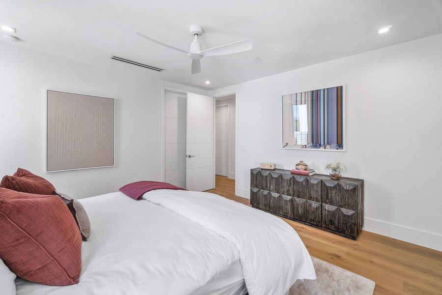 048-810PalmTrail-DelrayBeach-FL-33483-SM