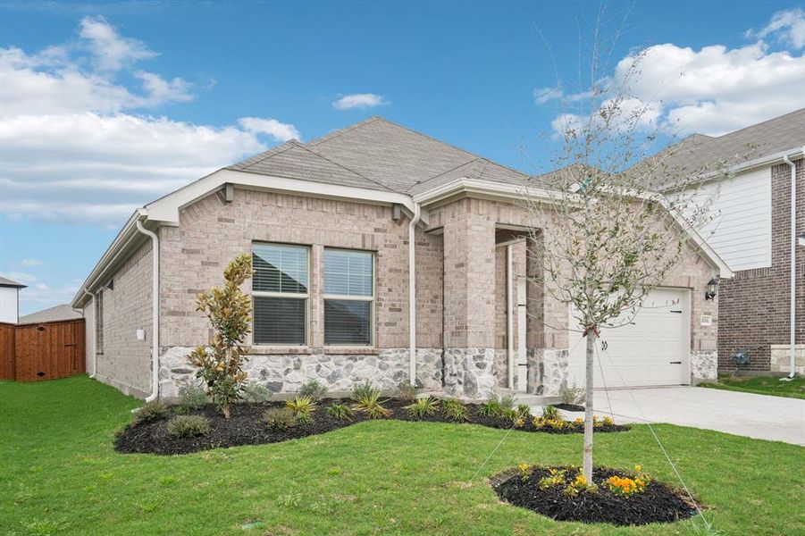 Front exterior of a new home in Lakehaven - Signature Series, Farmersville, TX, highlighting curb appeal (Image 21).