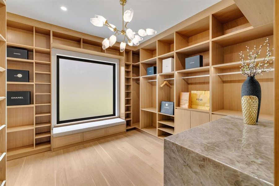 Furnished interior view inside a new home in , Dallas (Image 18).