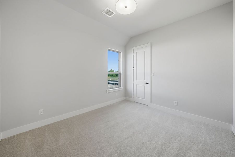 Spacious, unfurnished interior of a new home in The Homestead - 62', Rockwall (Image 19).