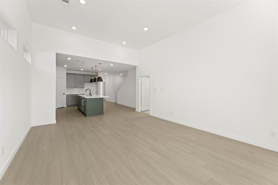 1700 Morningside_3112_Hickory II_Dining (2) 1700 Morningside_3112_Hickory II_Dining (2)