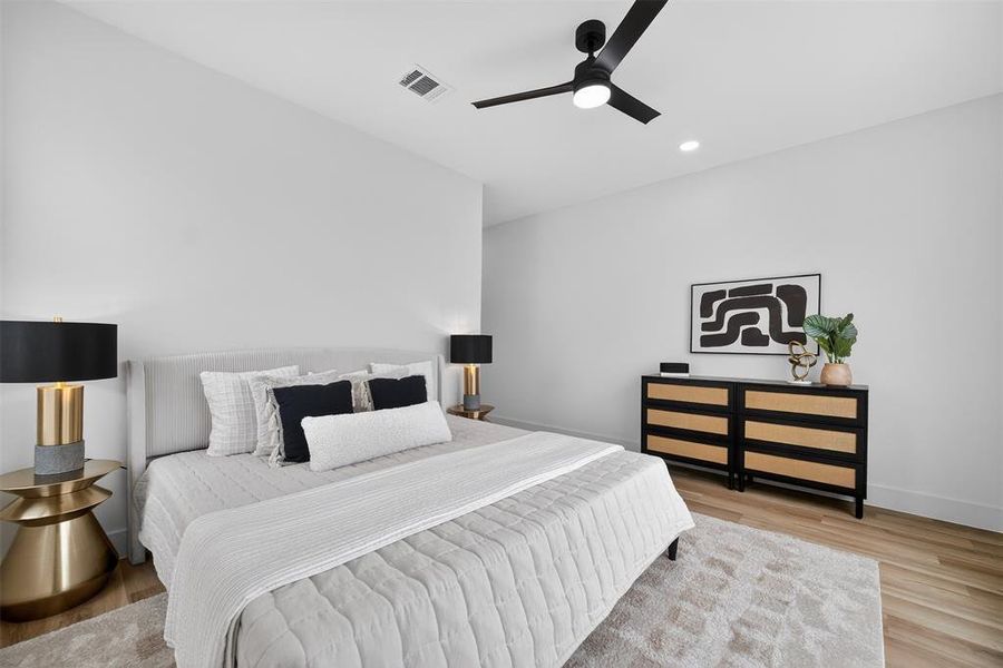 Furnished interior view inside a new home in , Dallas (Image 15).
