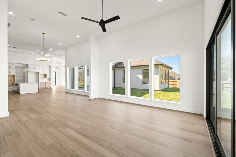 Spacious, unfurnished interior of a new home in Weston Lakes, Fulshear (Image 23). Spacious, unfurnished interior of a new home in Weston Lakes, Fulshear (Image 23).