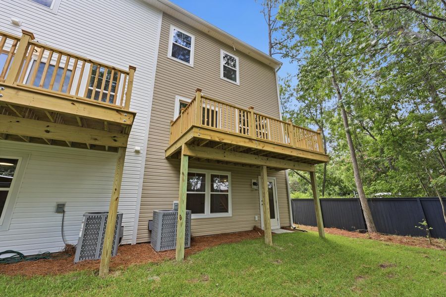 Exterior details and patio area of a home in Rhetts Cove, Johns Island (Image 4). Exterior details and patio area of a home in Rhetts Cove, Johns Island (Image 4).