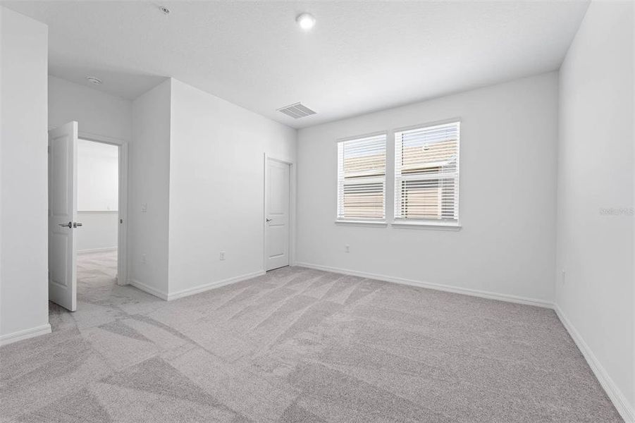 Spacious, unfurnished interior of a new home in Brack Ranch, St. Cloud (Image 19).