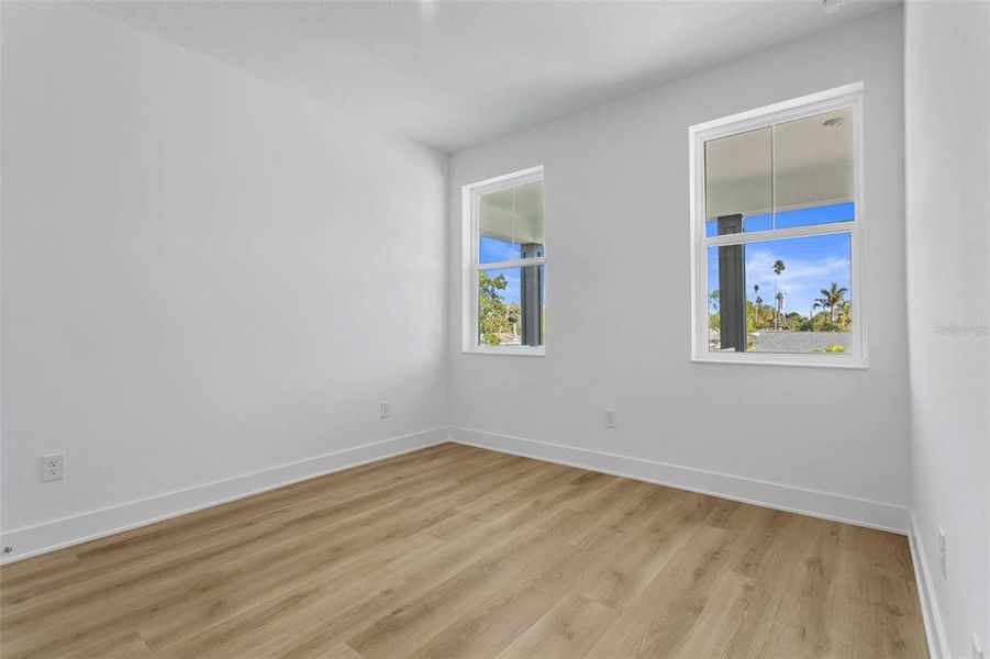 Spacious, unfurnished interior of a new home in , St. Petersburg (Image 26).