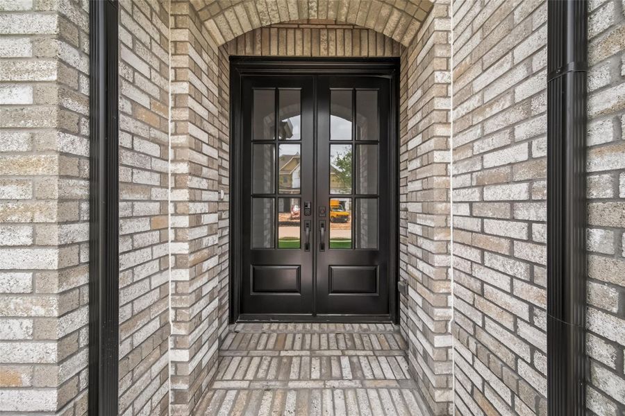 Exterior details and patio area of a home in , Richmond (Image 32).