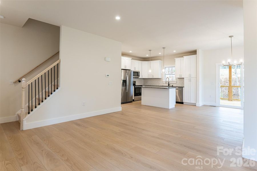 Spacious, unfurnished interior of a new home in , Fairview (Image 38).