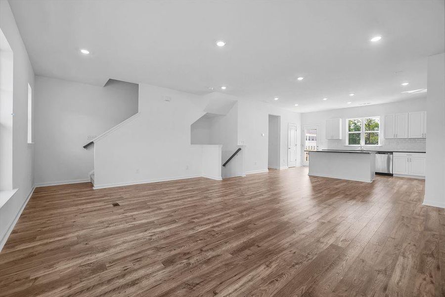 Spacious, unfurnished interior of a new home in Somerset at Veterans Memorial, Mableton (Image 28).