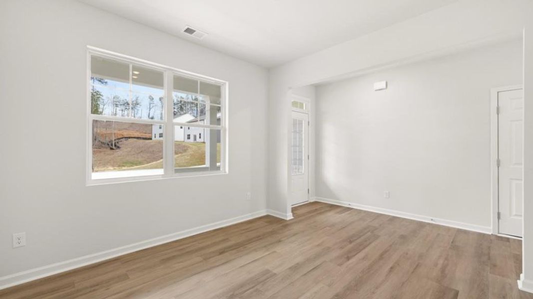 Spacious, unfurnished interior of a new home in South Wind, Union City (Image 22).
