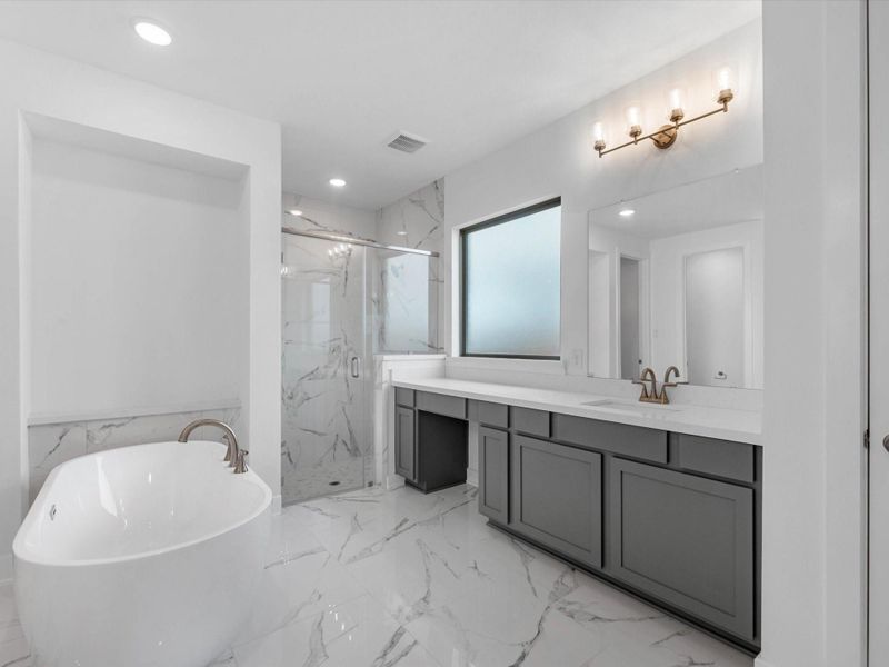 Furnished interior view inside a new home in Lago Mar, Texas City (Image 7).