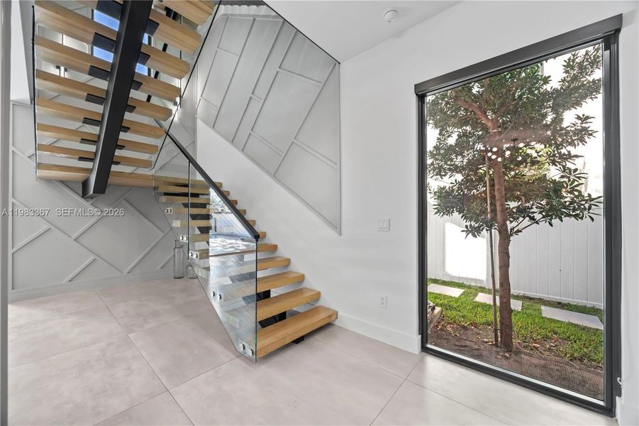 Image 93 of a home in .