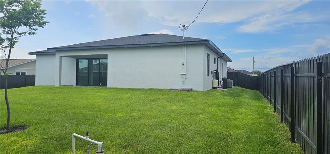 Exterior details and patio area of a home in , Cape Coral (Image 2). Exterior details and patio area of a home in , Cape Coral (Image 2).