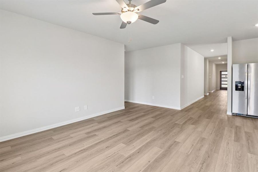 Photo is not of the actual home, but is an inspirational photo of builder’s model home and may depict options, furnishings, and/or decorator features that are not included. Photo is not of the actual home, but is an inspirational photo of builder’s model home and may depict options, furnishings, and/or decorator features that are not included.