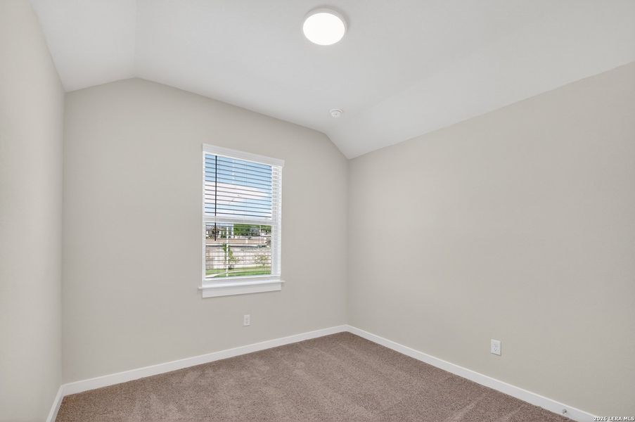 Spacious, unfurnished interior of a new home in Trilogy Grove, San Antonio (Image 13).