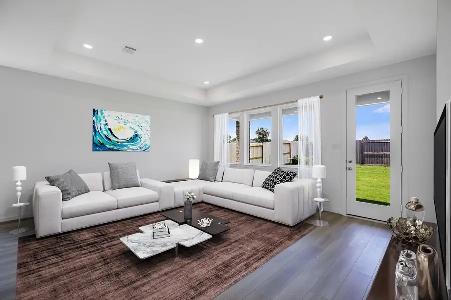 1123 Buffalo Run ~ Ready Now