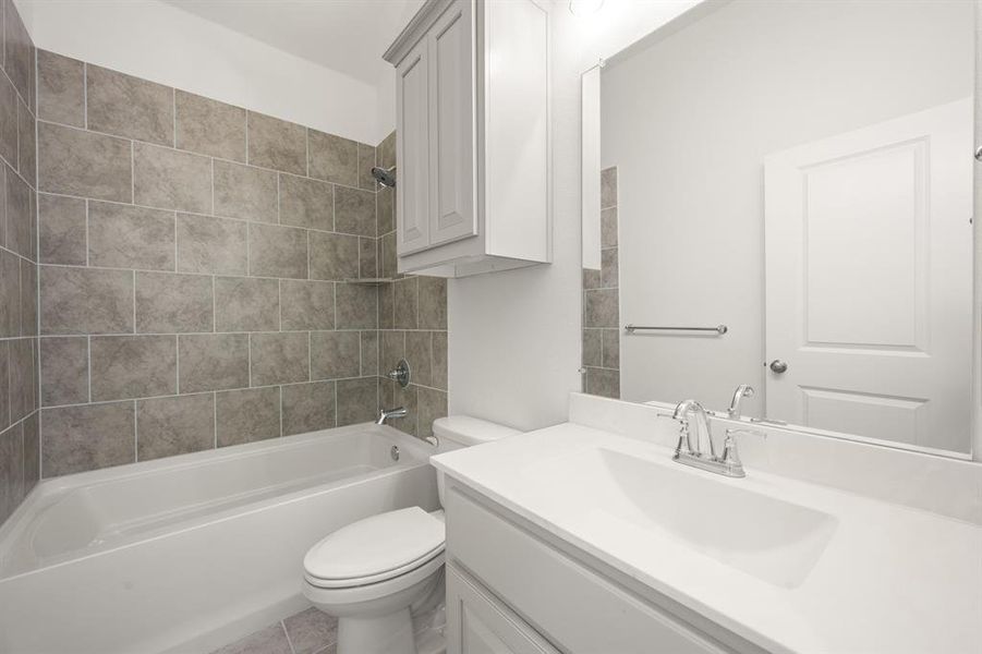 904 Meadowview- Bathroom-1 904 Meadowview- Bathroom-1