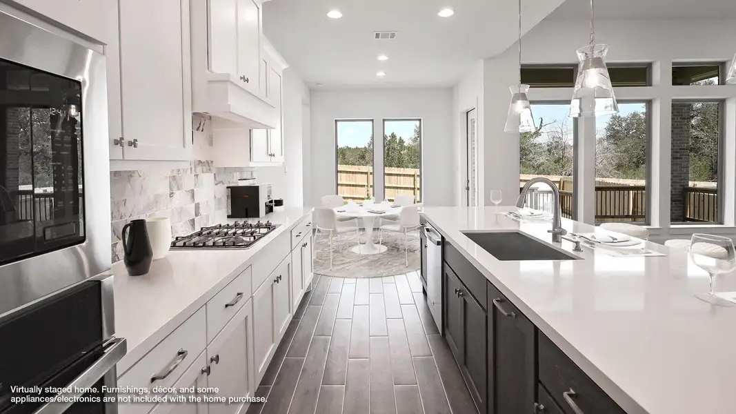 Furnished interior view inside a new home in Haby Hill, San Antonio (Image 2).