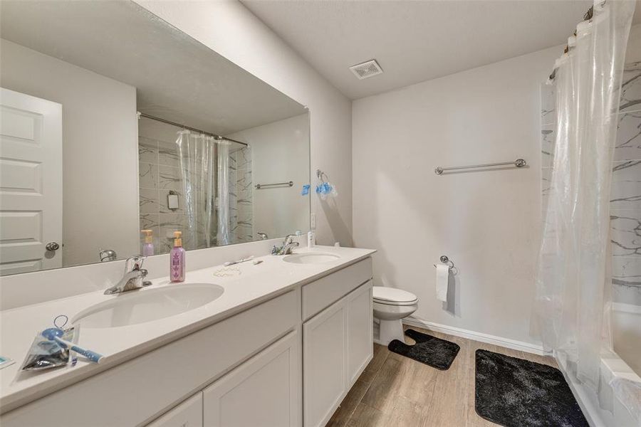 Furnished interior view inside a new home in Hunters Ridge, Crowley (Image 12).