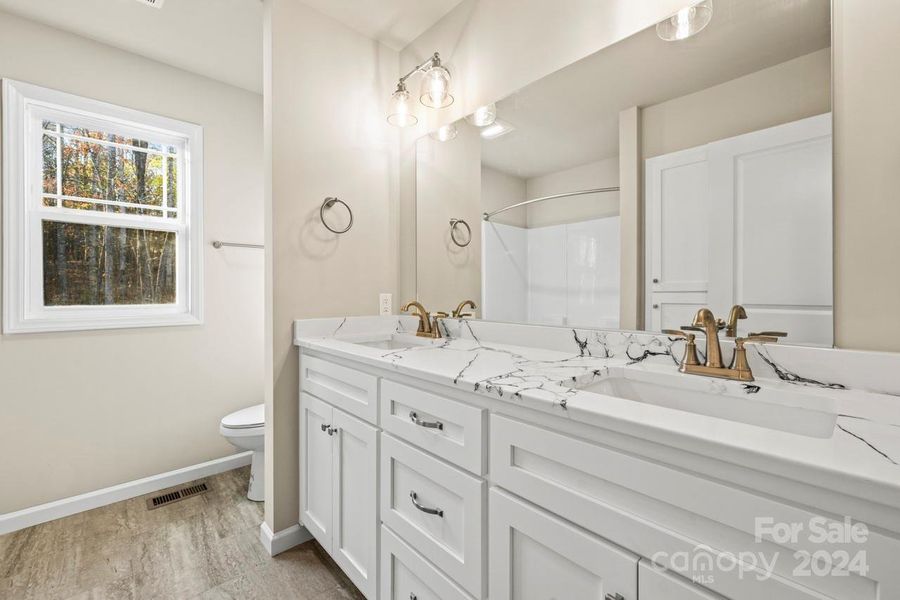 Double down vanity in the 2nd full bath