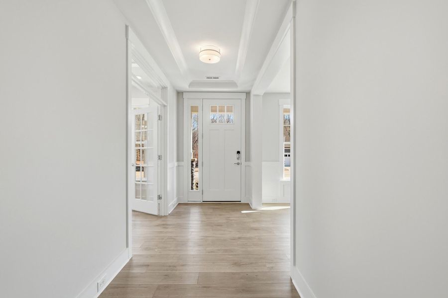 Spacious, unfurnished interior of a new home in Rone Creek, Waxhaw (Image 23).