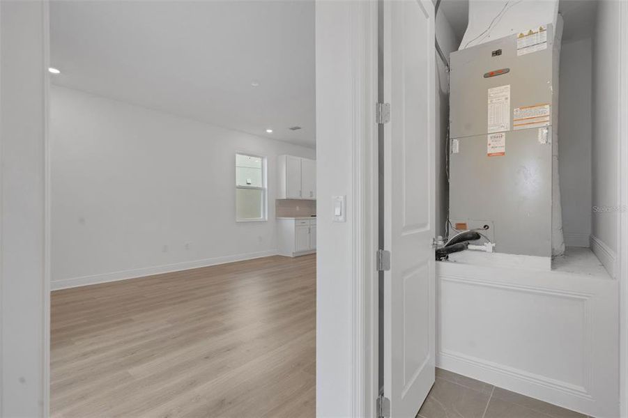 Spacious, unfurnished interior of a new home in Reserve at Hammock Oaks, Lady Lake (Image 16). Spacious, unfurnished interior of a new home in Reserve at Hammock Oaks, Lady Lake (Image 16).