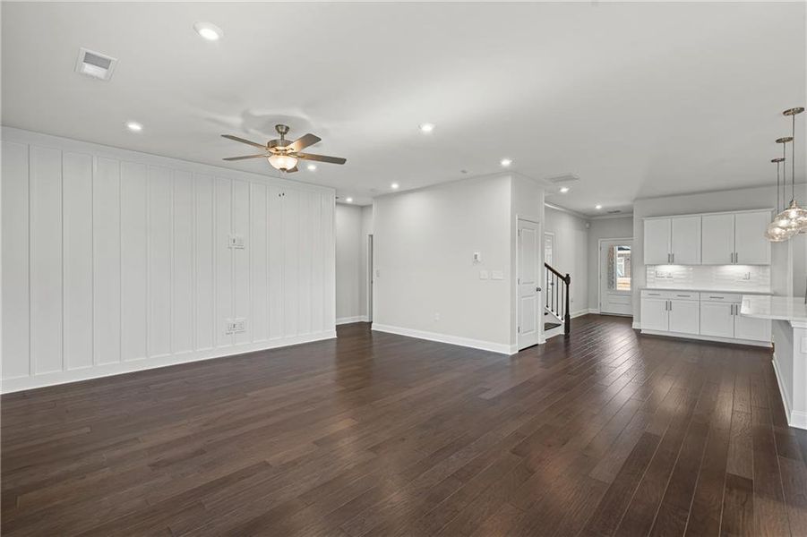 Spacious, unfurnished interior of a new home in Berkeley Mill, Cumming (Image 9).