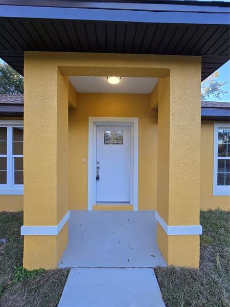 Exterior details and patio area of a home in , Ocala (Image 25).