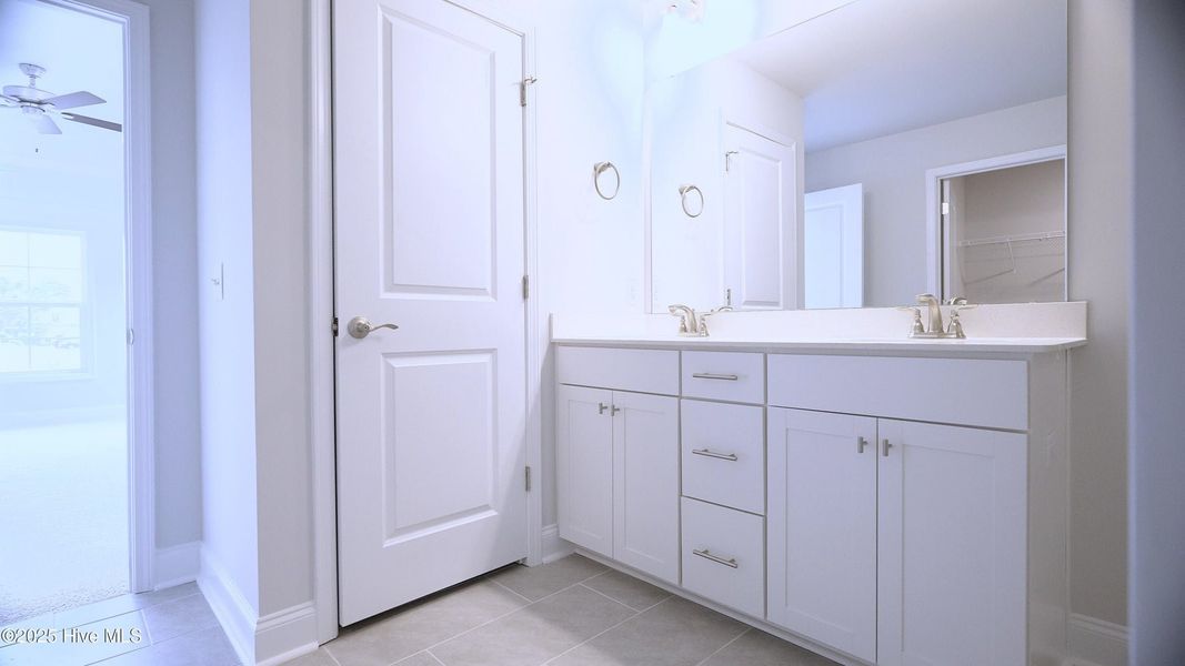 Furnished interior view inside a new home in Palmetto Creek, Bolivia (Image 5).