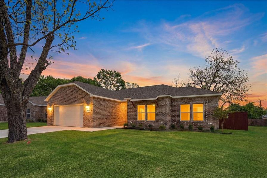 Front exterior of a new home in , Sherman, TX, highlighting curb appeal (Image 19). Front exterior of a new home in , Sherman, TX, highlighting curb appeal (Image 19).