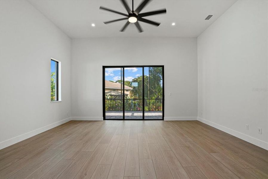 Spacious, unfurnished interior of a new home in , Nokomis (Image 28).