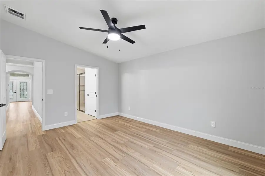 Spacious, unfurnished interior of a new home in , Webster (Image 30).