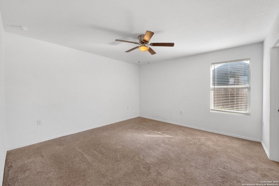 Spacious, unfurnished interior of a new home in , San Antonio (Image 16).