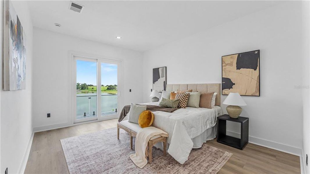 Furnished interior view inside a new home in , Lake Alfred (Image 8).