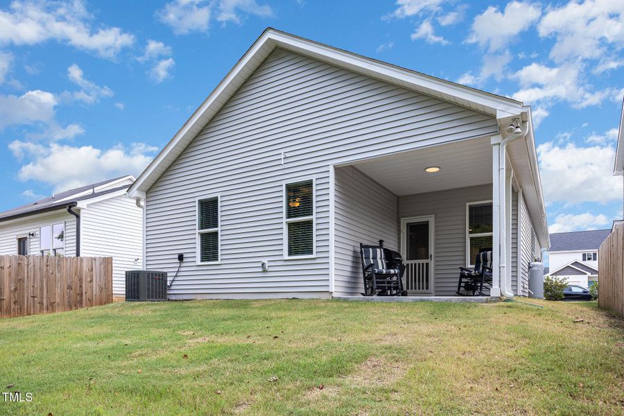 024_img_0144-edit_53 024_img_0144-edit_53