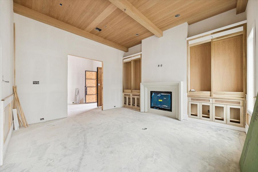 Alternate view showing off the built-ins and detailed ceiling in the office. Alternate view showing off the built-ins and detailed ceiling in the office.
