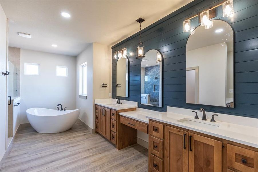 Furnished interior view inside a new home in , Abilene (Image 15).